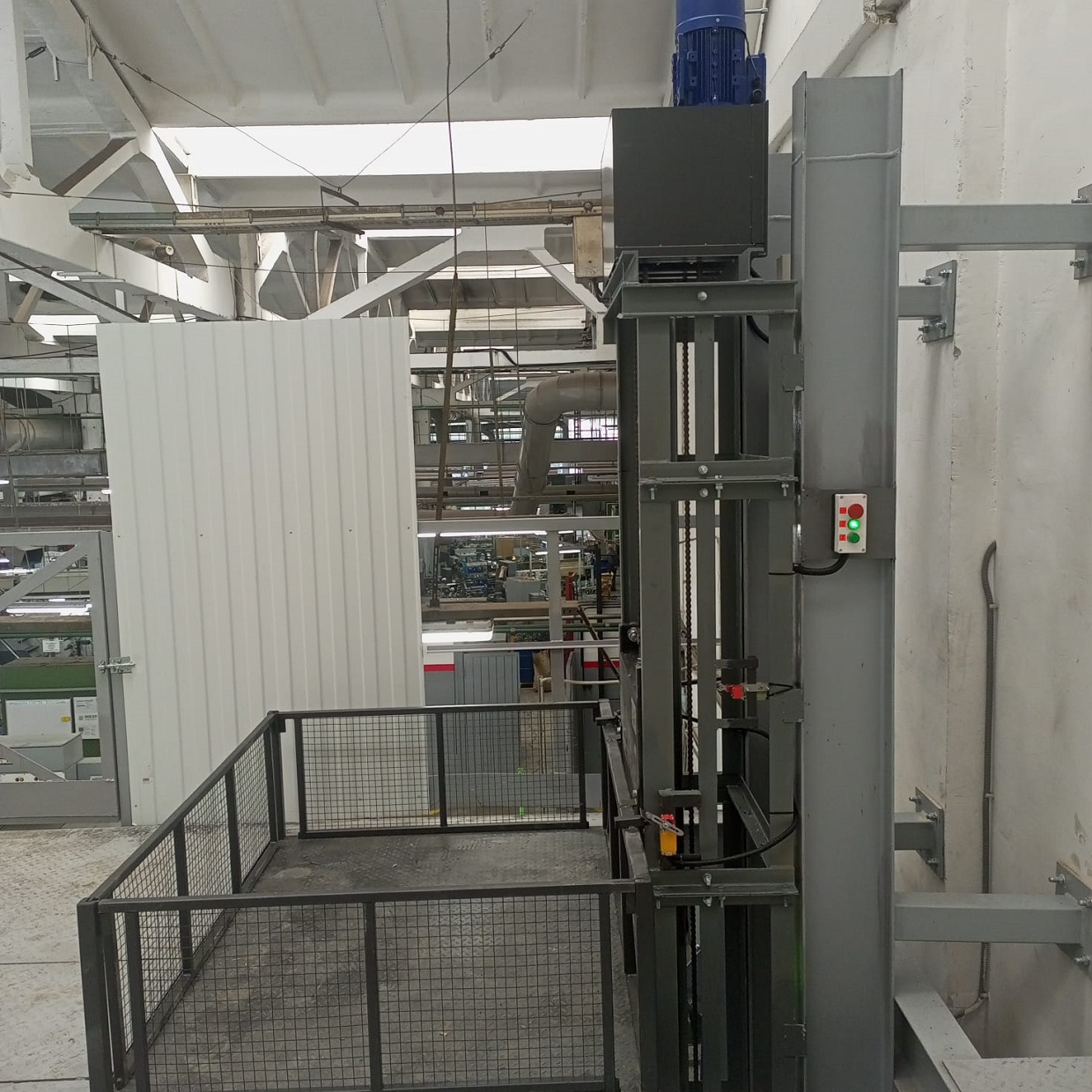 Мачтовый цепной подъемник, 500 кг в Московской области