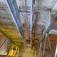 Мачтовый электрический цепной подъёмник, 1000 кг, Екатеринбург